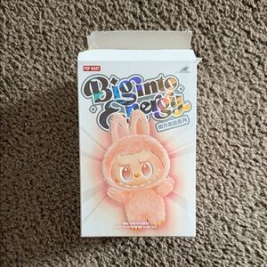 Big into energy labubu *Hope*